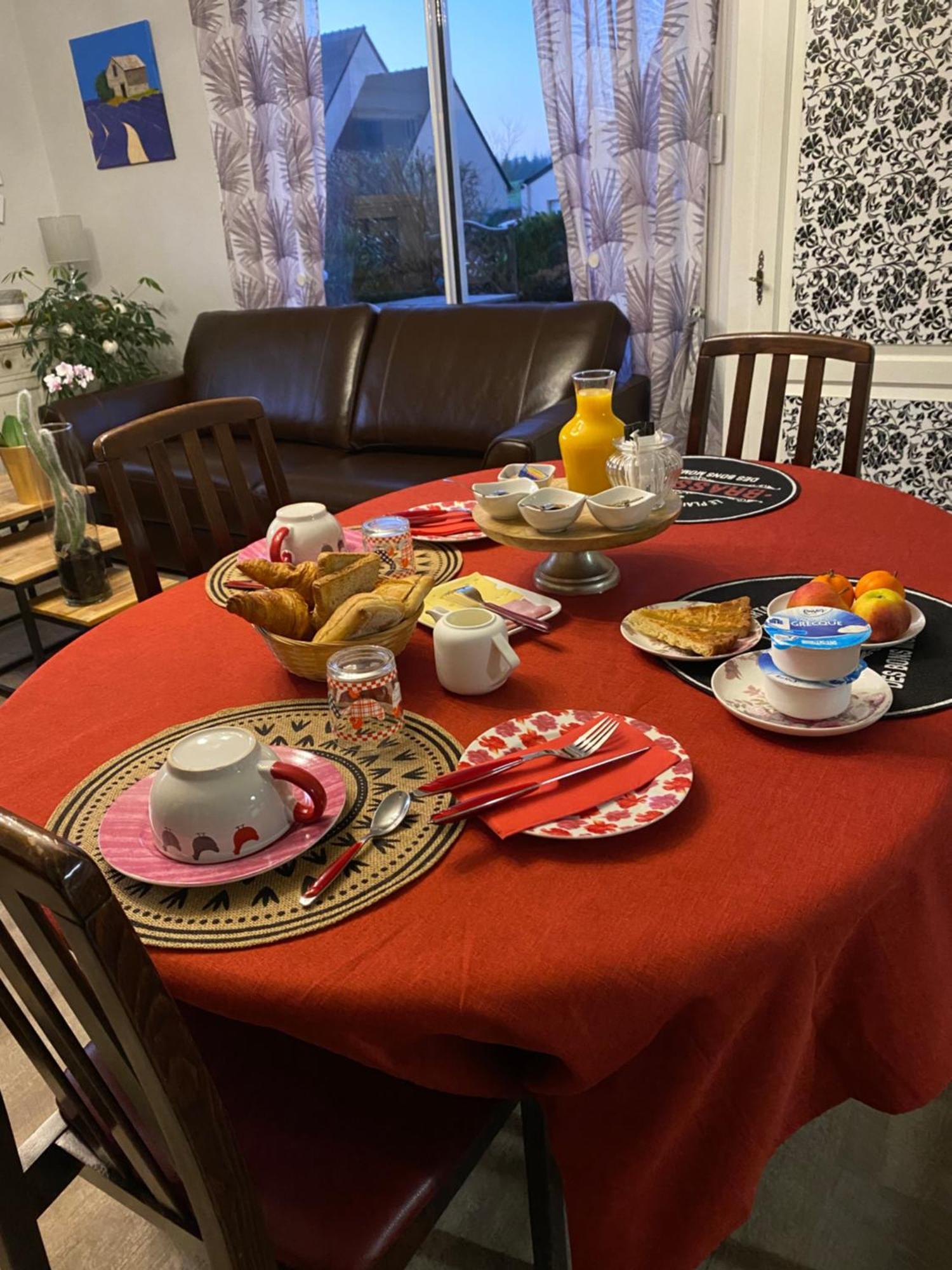 Maison D'Hotes La Marie Pierre Pluherlin Kültér fotó